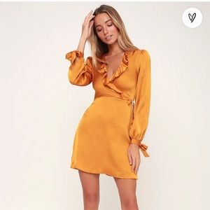 Dawn Golden Yellow Satin Long Sleeve Surplice Dress
Lost + Wander, Small